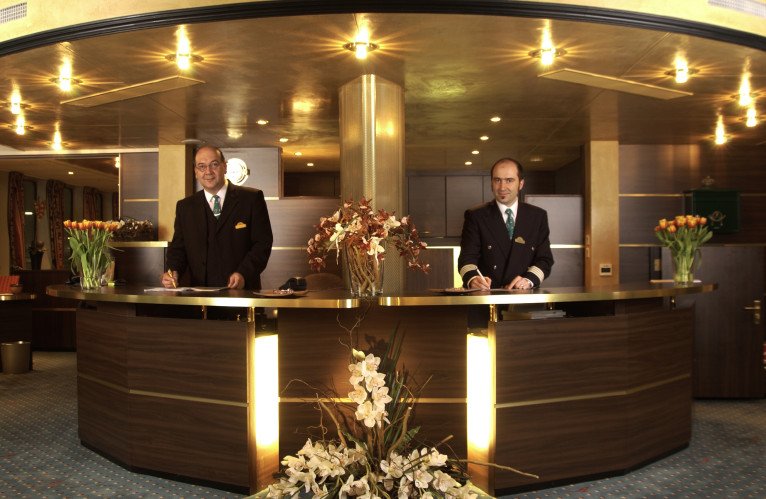 Reception and Lobby 
