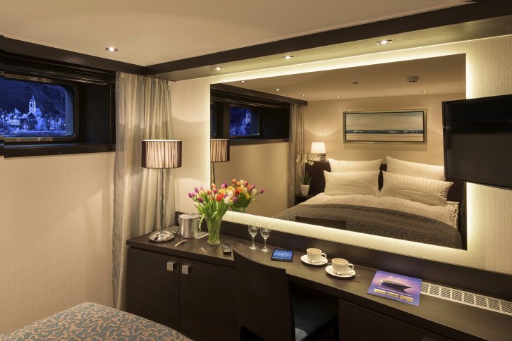 Avalon Deluxe Stateroom