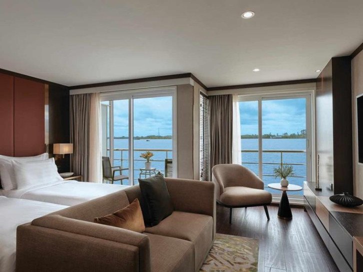 Deluxe Twin Balcony Suite