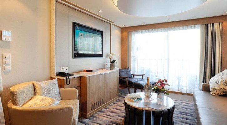 Explorer Suite- Cat ES