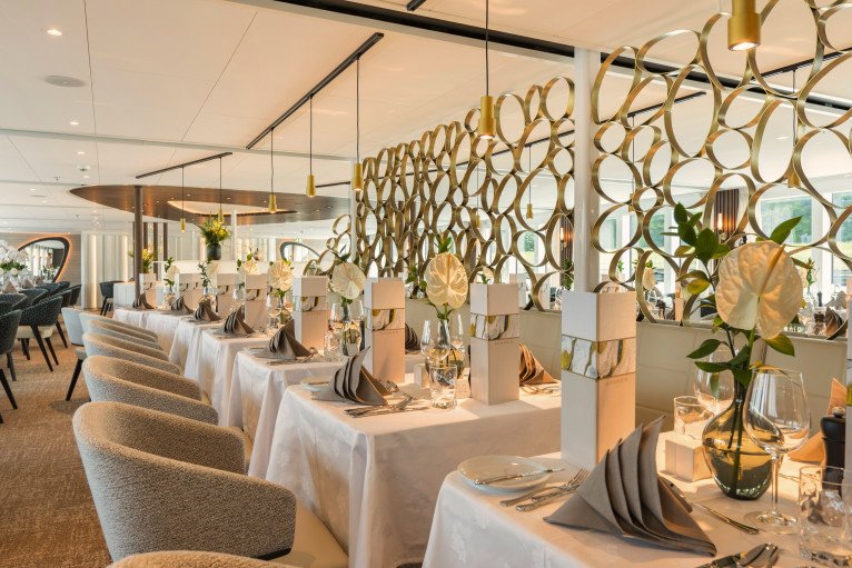 Panorama Restaurant on Amadeus Nova