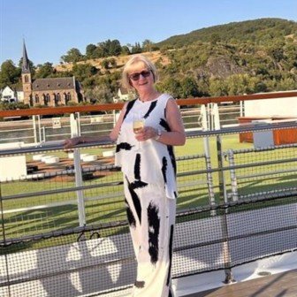 Elizabeth Profile Picture