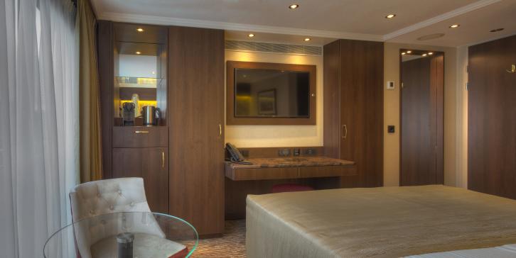 Standard Suite (Diamond Deck)