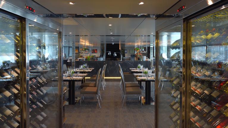 Crystal Dining