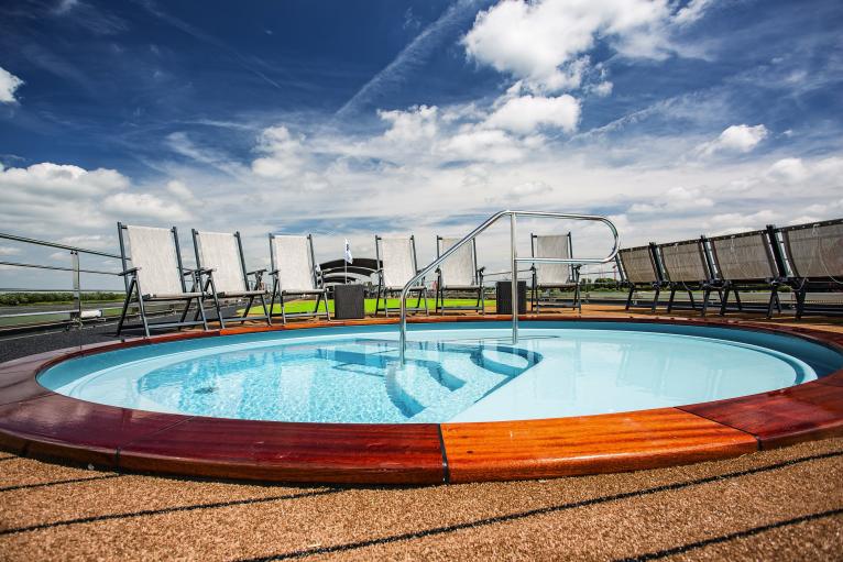 Splash Pool