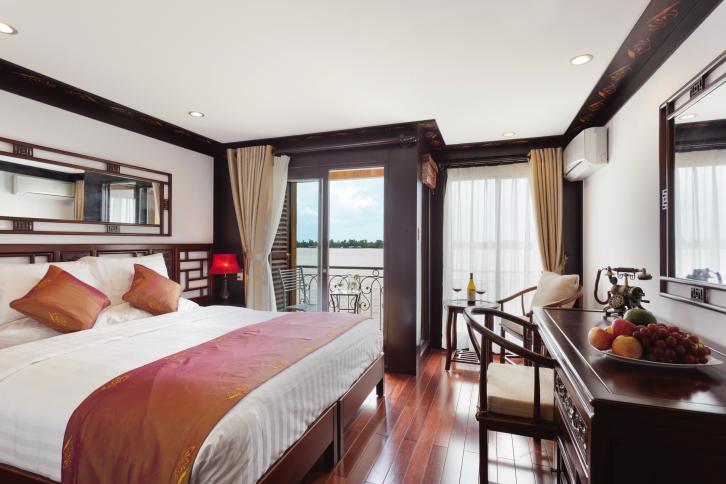Deluxe Twin Balcony Suite