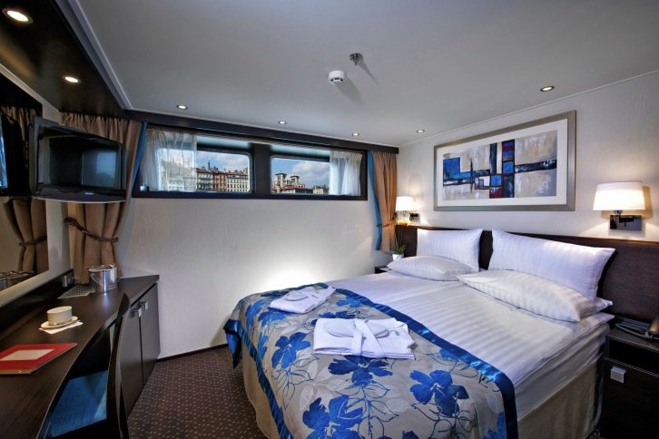Avalon Deluxe Stateroom on Avalon Vista