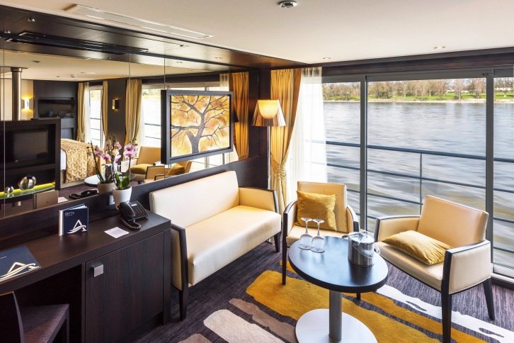 Royal Suite on Avalon Imagery II