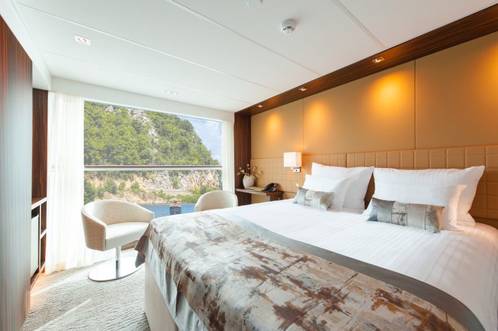 A-1 Stateroom on AMADEUS Queen