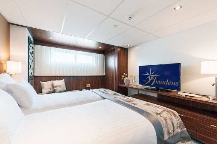 C-4 Stateroom on AMADEUS Queen