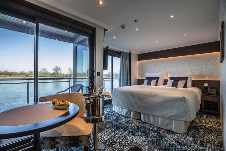 Deluxe Balcony Suite on MS George Eliot