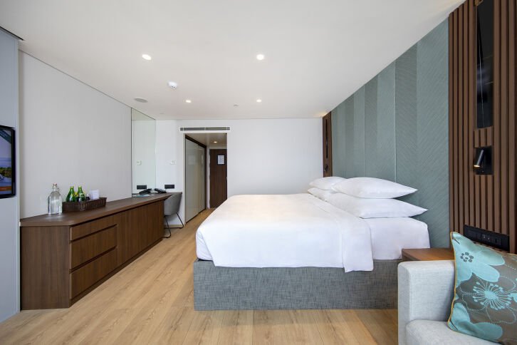 Emerald Panorama Balcony Suite on Emerald Harmony