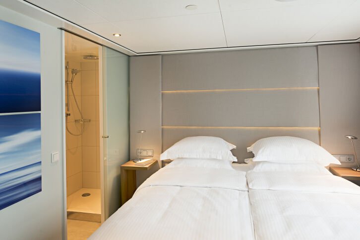 Owners One-Bedroom Suite on Emerald Luna