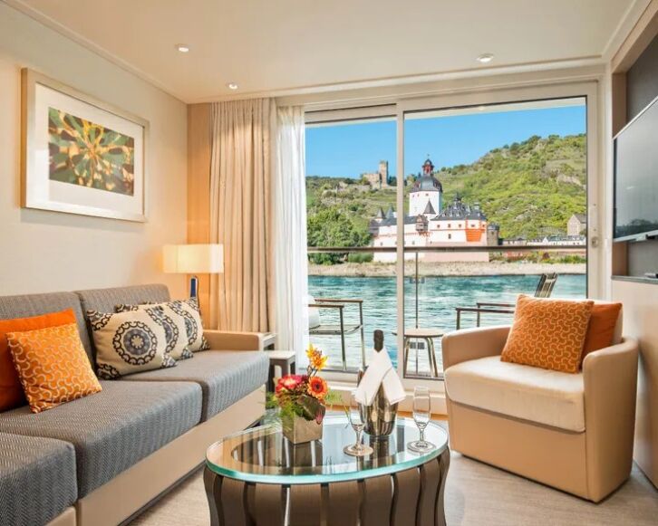 Veranda Suite (AA) on Viking Halogi