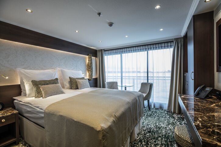 Standard Suite - Diamond Deck on MS William Wordsworth
